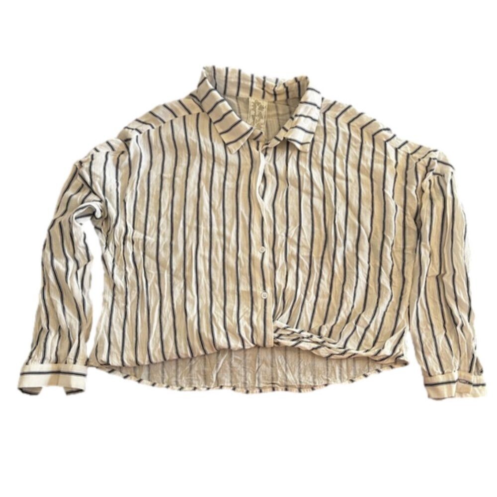 Sadie & Sage Partial‎ Button Down Blouse L